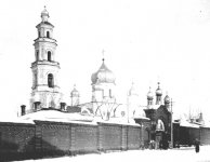 Вид на монастырь со стороны Чебоксарской улицы